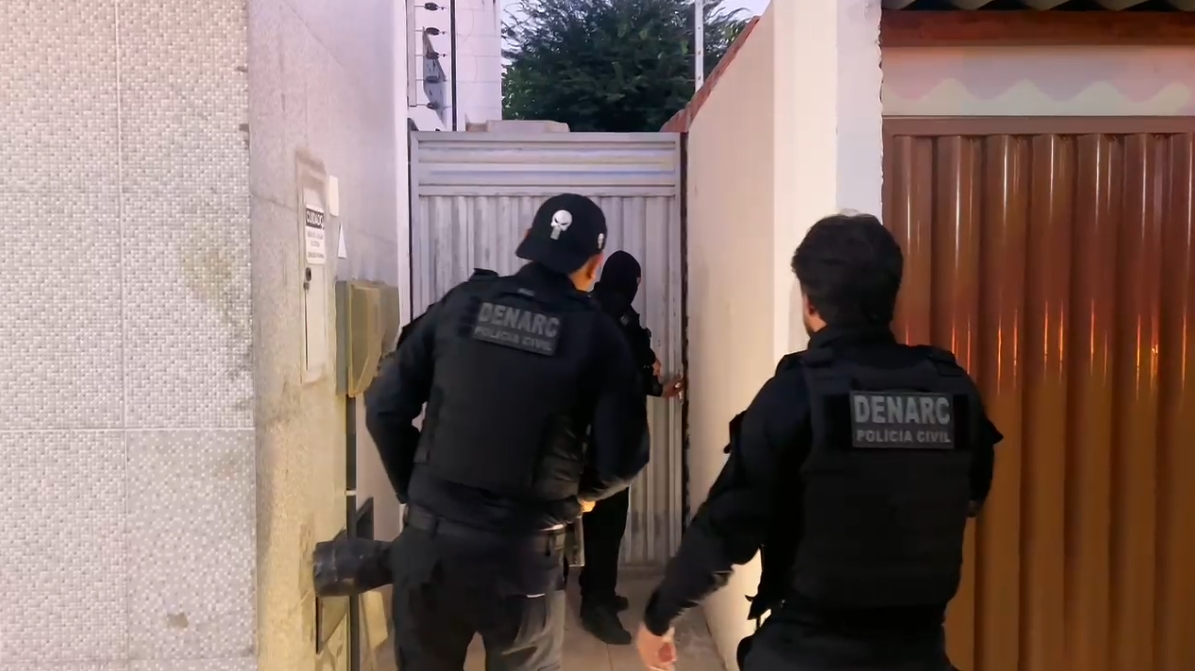 Polícia apreende 30 veículos usados para lavar dinheiro do tráfico no Norte do Piauí