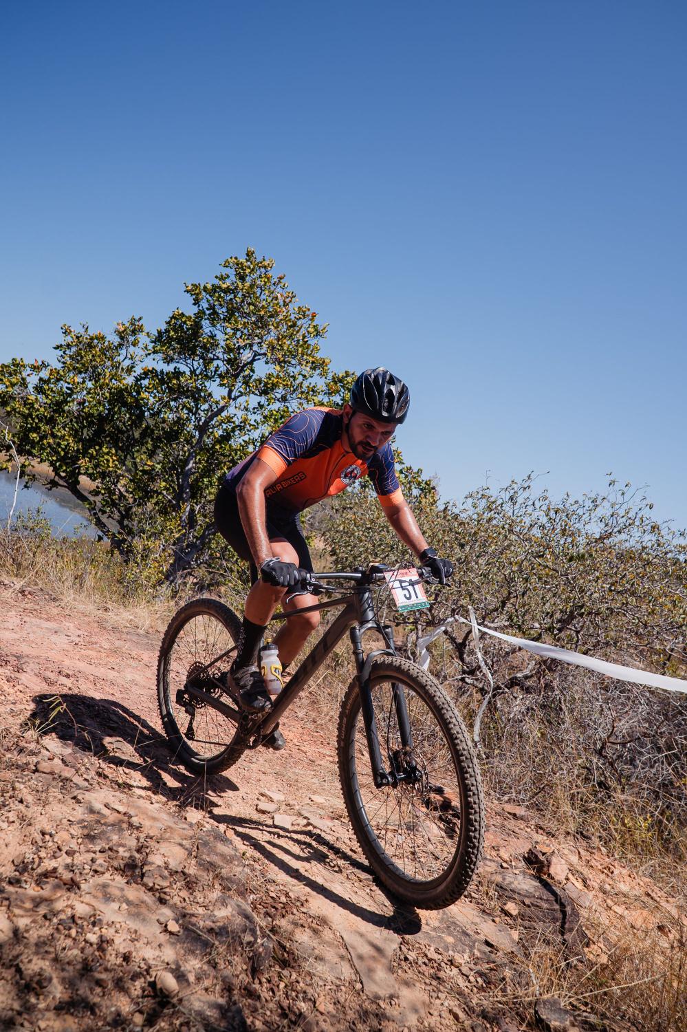 Rannyele Alves representa Batalha no MTB e conquista 4º lugar em etapa estadual