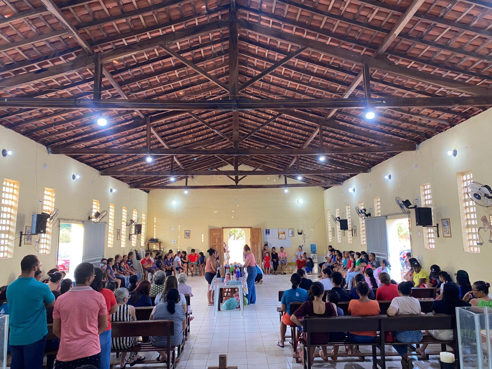 Café partilhado abre festejo de São Miguel Arcanjo na comunidade Caraíbas II