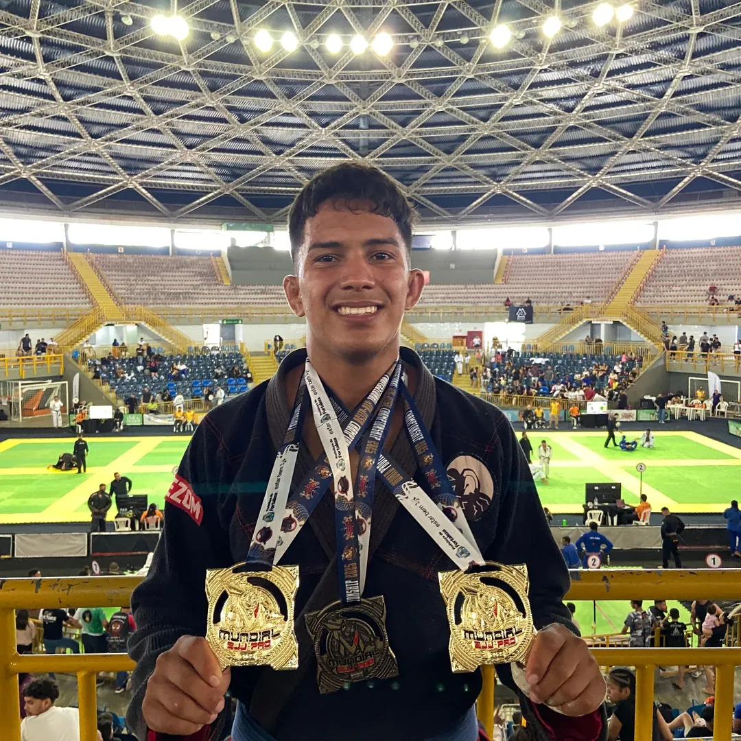Atleta batalhense conquista dois ouros e um bronze no Mundial de Jiu-Jitsu em Fortaleza