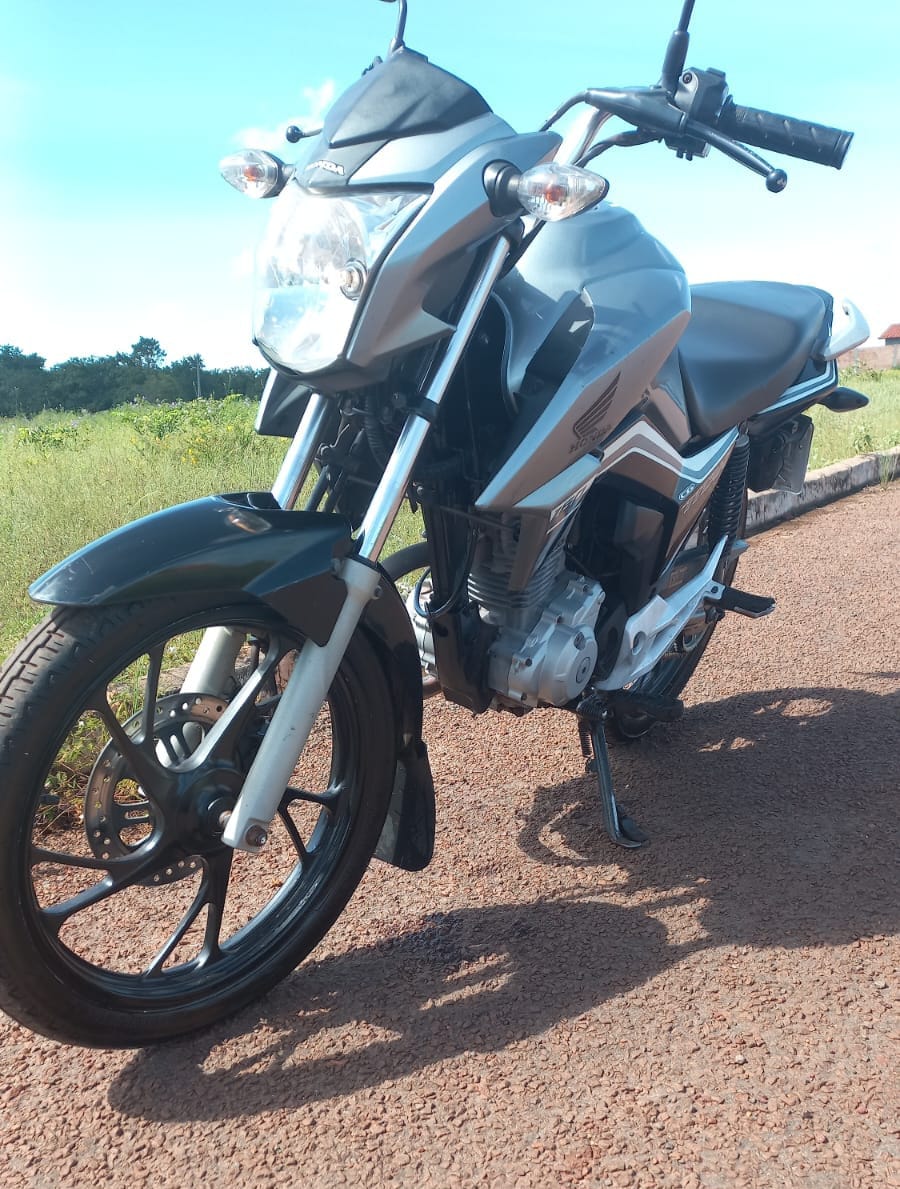 Motocicleta é furtada em frente a residência na zona urbana de Batalha