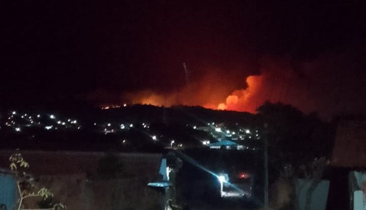 Vídeo: Moradores registram cenas de desespero com incêndio em vegetação em Batalha