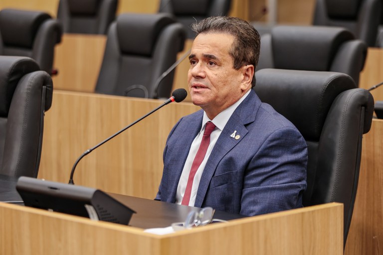 Henrique Pires deve voltar à presidência da CCJ da Alepi em 2026