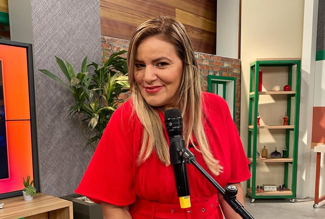 Fenômeno nas redes sociais, Laércia Dantas lança álbum nas plataformas digitais