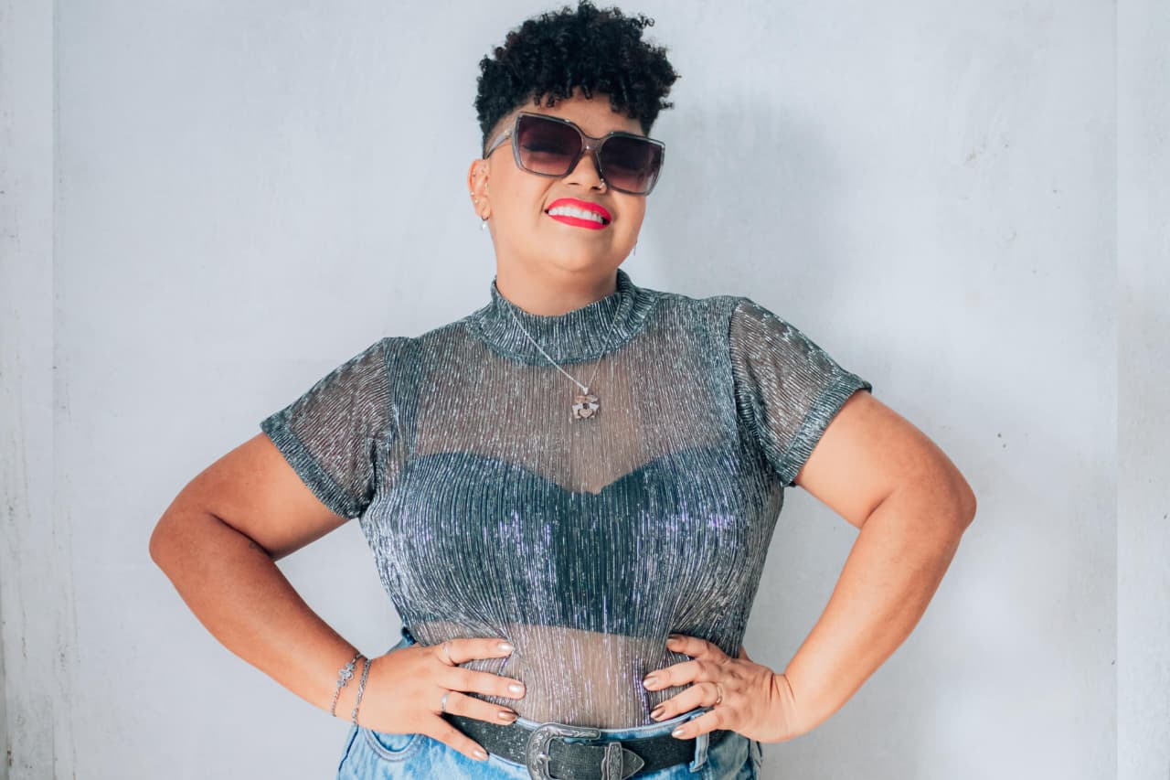 Do sonho ao palco, Nega Show constrói carreira no forró com identidade própria