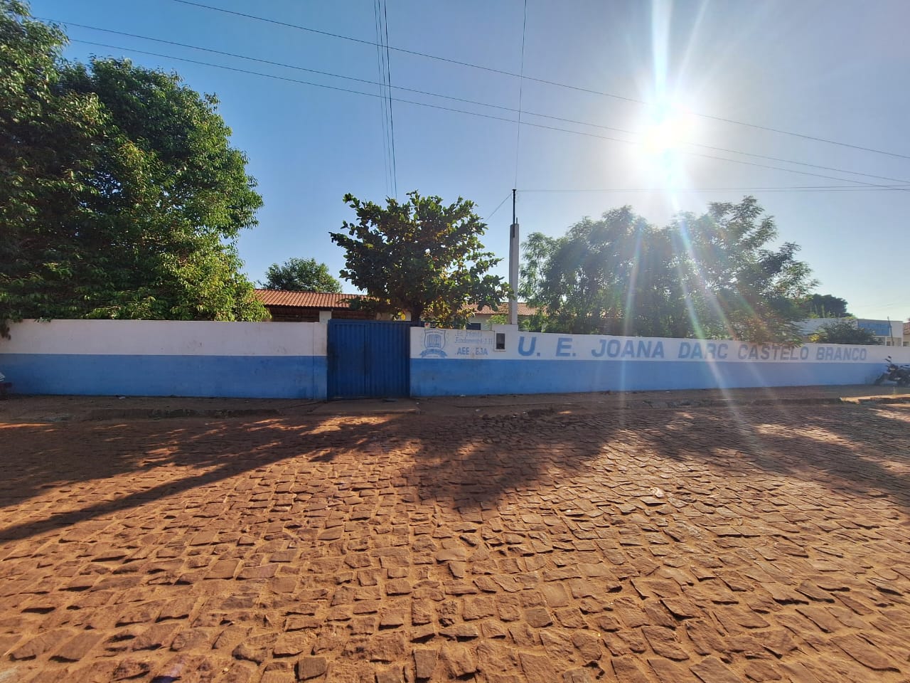 Obra de calçamento em Caraíbas tem prazo de execução até dezembro