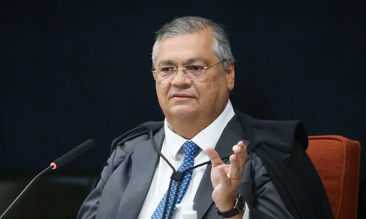 Flávio Dino suspende quebra de sigilo de alvos da CPI mista do INSS
