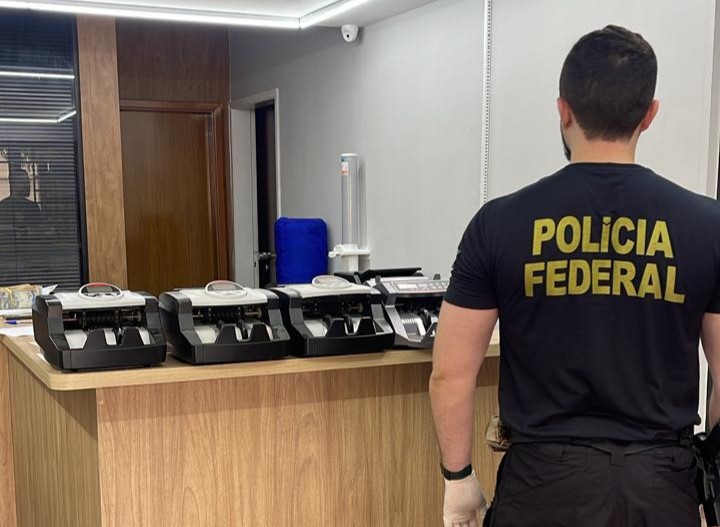PF realiza operação contra sorteios irregulares e apreende R$ 850 mil