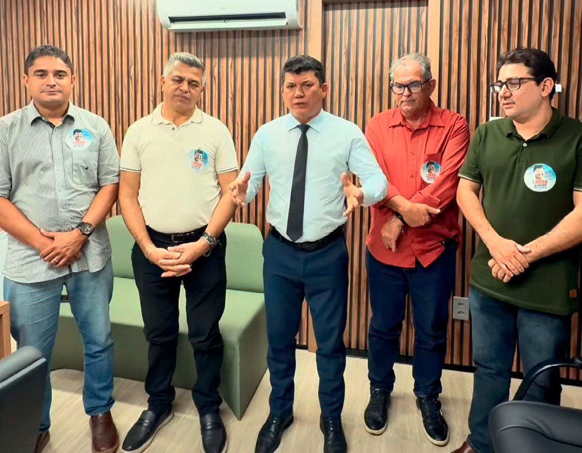 Rubens Vieira discute piso salarial com sindicato de radiologia no Piauí